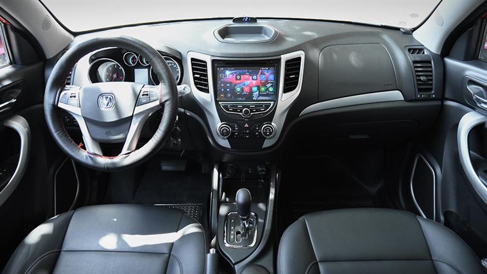 کابین چانگان CS35